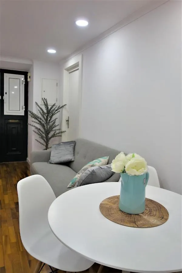 Santa Marta Apartment By Trip2Portugal Lisbona
